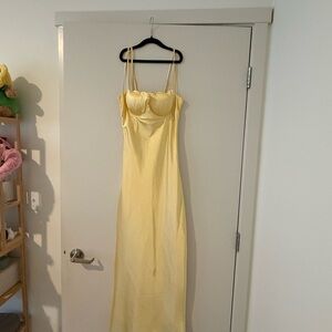 Chic Yellow Maxi Dress